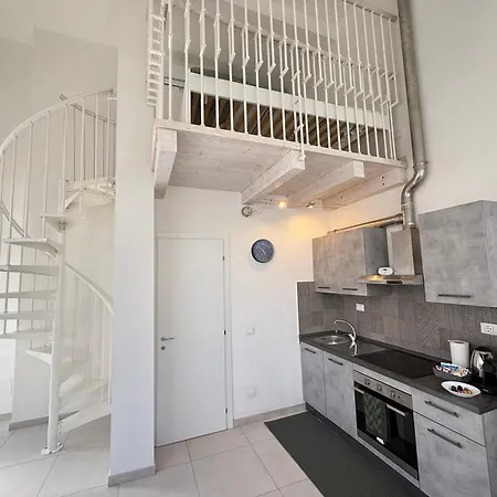Apartamento Casa Di Sara-loft-6 Lits-air Conditioning La Spezia